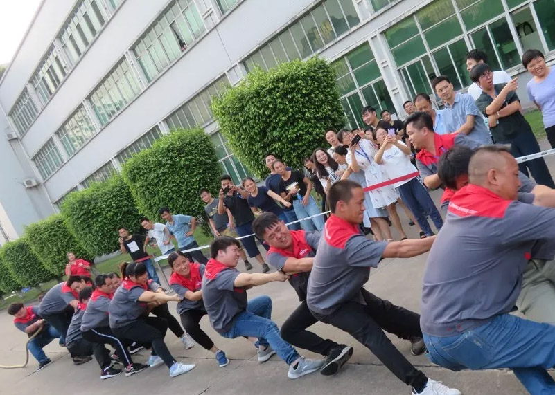庆国庆 | 记KS体育显示“党群杯”拔河比赛